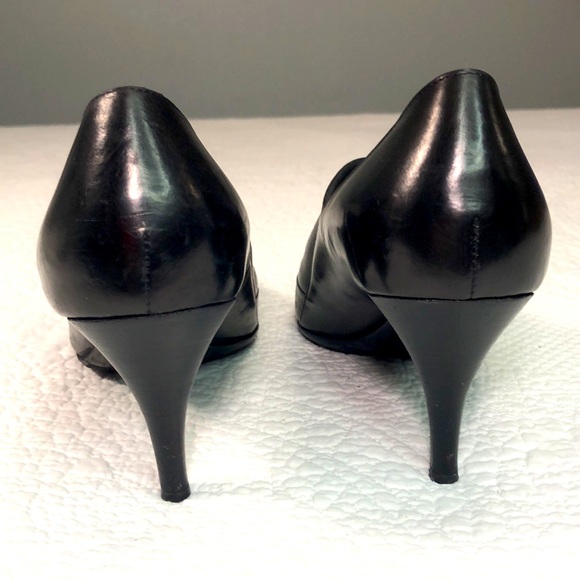 Vintage Gucci Black Leather Pointed Toe Loafer Pumps - Picture 5 of 12